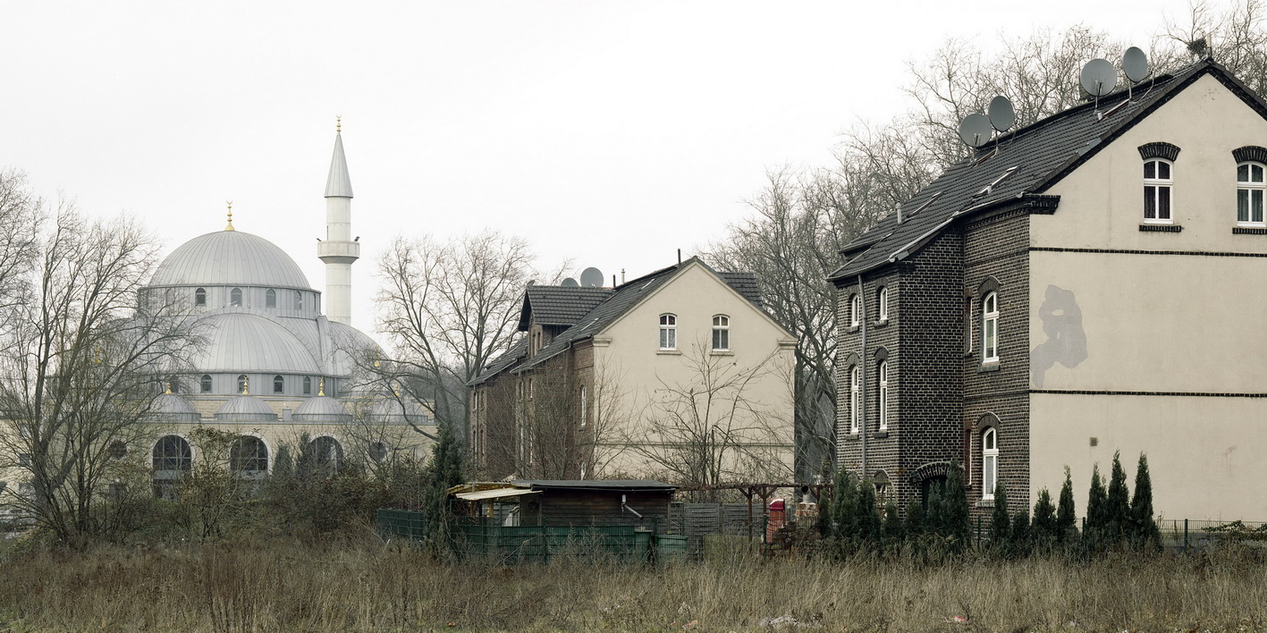 Joachim Schuhmacher. Duisburg-Marxloh, Elisenhof, türkische Moschee (2009)