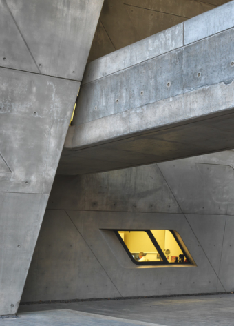 Cemal Emden, Issam Fares Institute for Public Policy and International Affairs in Beirut. Architektin: Zaha Hadid