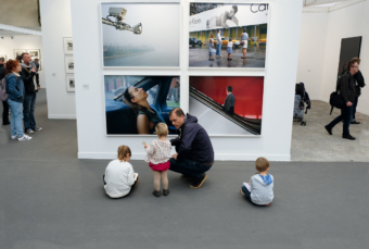 Paris Photo 2016 im Grand Palais. Hier am Stand der Galerie Thomas Zander. Foto: D.B.